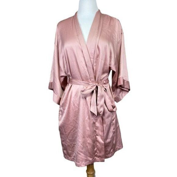 Victoria Secret Satin Rhinestone Robe LOVE Size Small - Picture 1 of 7